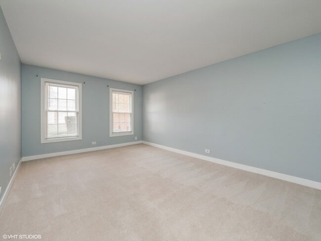 Building Photo - 550 Shorely Dr