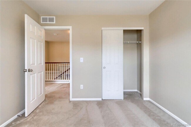 Building Photo - Gorgeous 4 bedroom in the highly sought af...