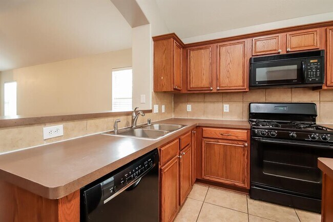 Building Photo - 5018 Creekbridge Ct