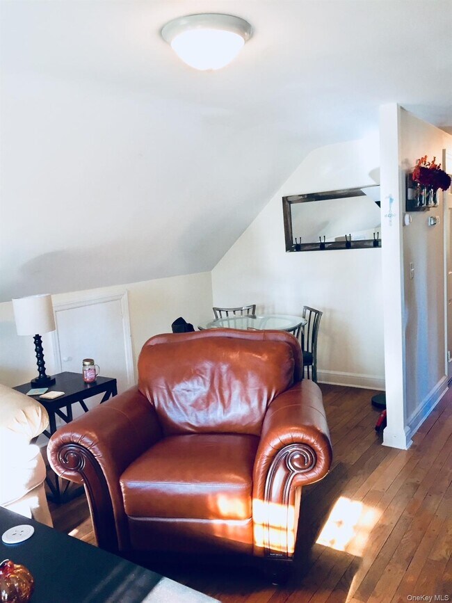 Building Photo - 7 Harbor View Rd