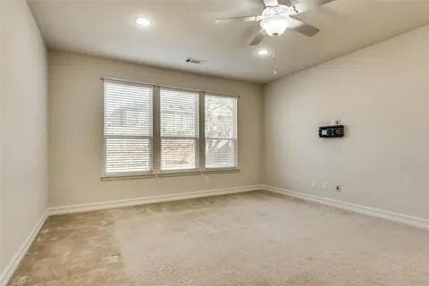 Building Photo - 421 Windward Dr