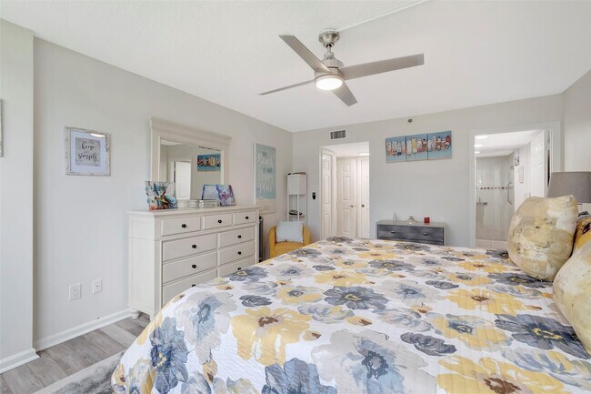 Building Photo - 899 Jeffery St