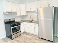 Building Photo - 3772 Lockland Dr