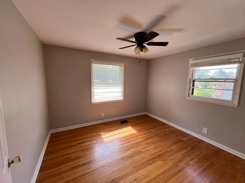 Building Photo - 2118 Dearborn Dr