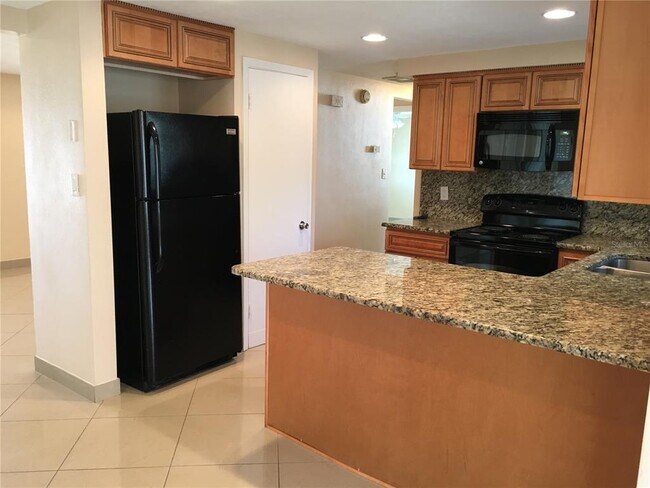 Building Photo - 1050 Clairborne St