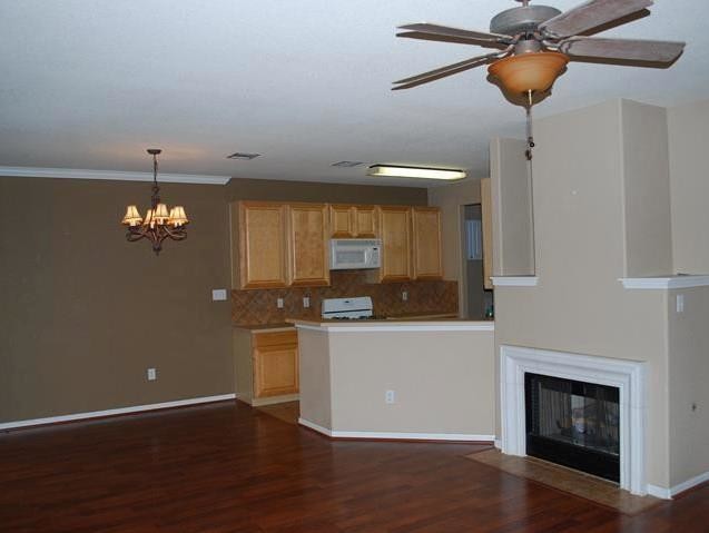 Building Photo - 4620 W William Cannon Dr
