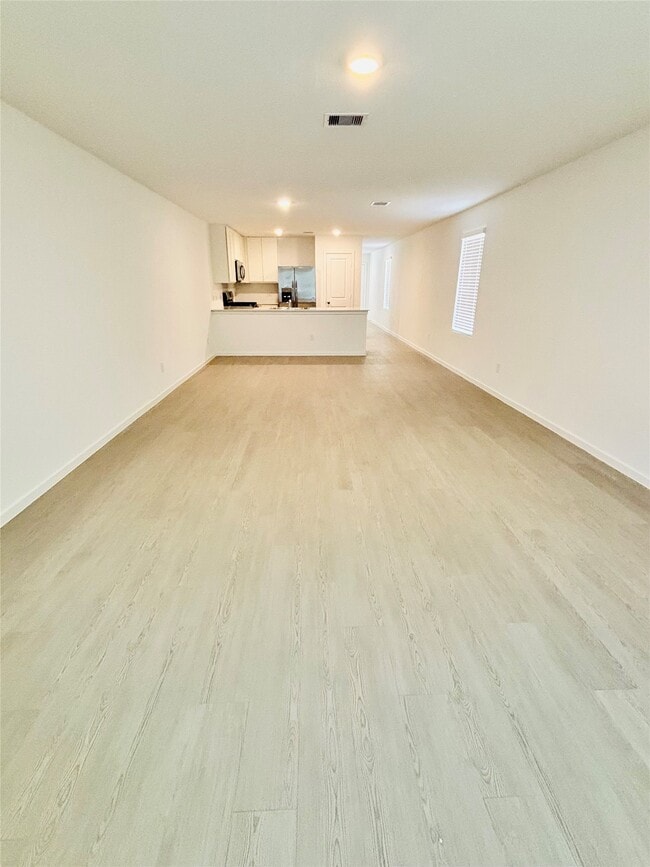 Building Photo - 1747 W Stroker Rd