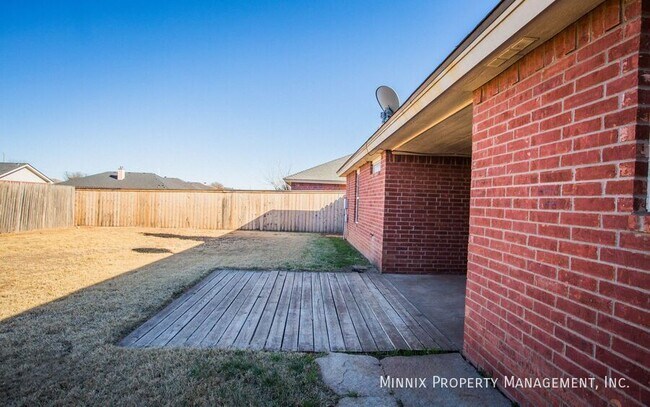 Building Photo - 6704 9th St