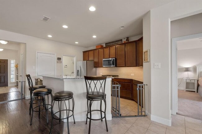 Building Photo - 1813 Ranch Trail Rd