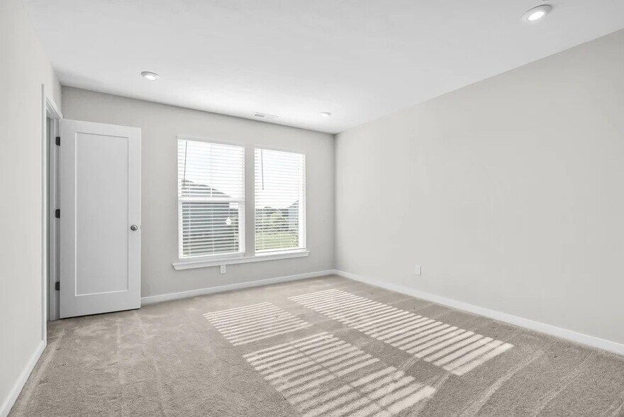 Building Photo - 367 Birchwood Dr