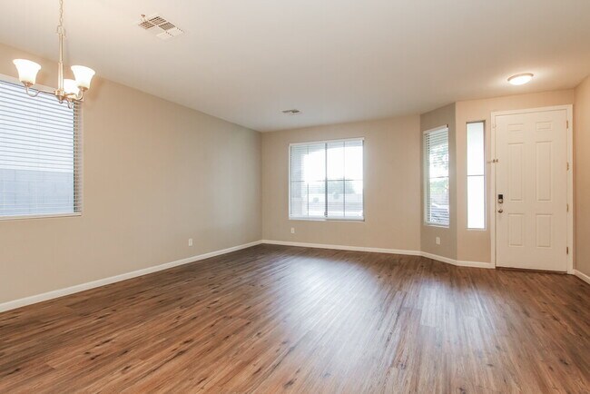 Building Photo - 14338 W Crocus Dr