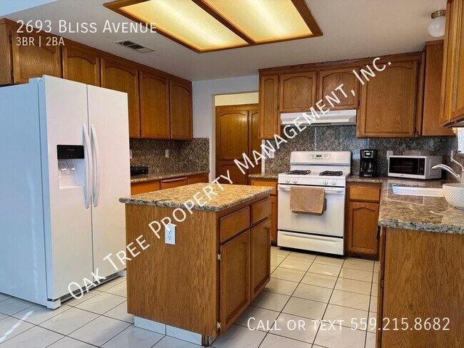 Building Photo - 2693 Bliss Ave