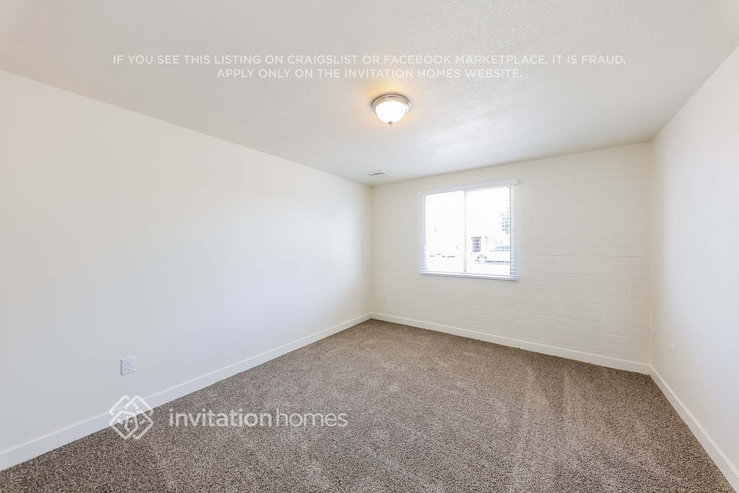 Building Photo - 7249 W Sells Dr