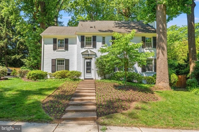 Building Photo - 7014 Beechwood Dr