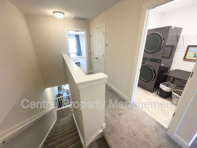 Building Photo - 22 Camden Wds Trl