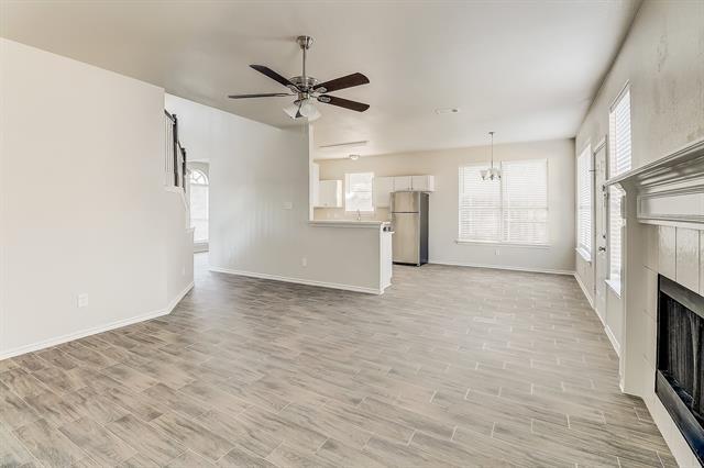 Building Photo - 715 S Parks Dr