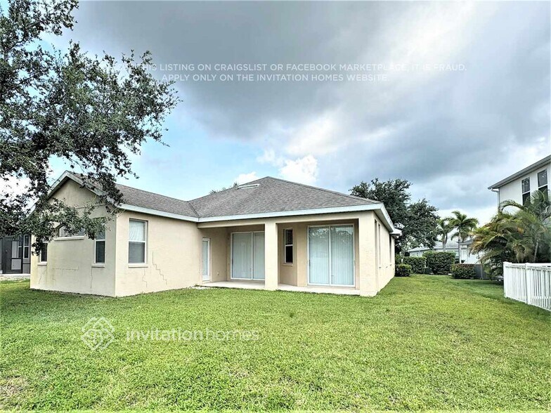 Building Photo - 15671 Lemon Fish Dr