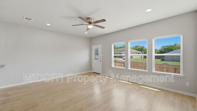 Building Photo - 7210 John Palmer Dr