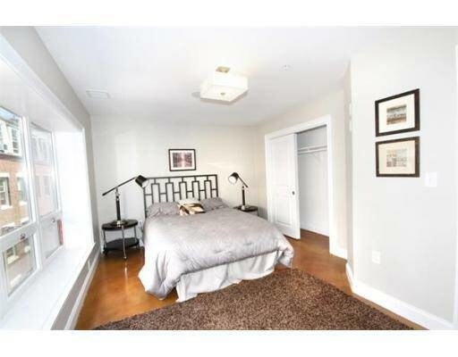 Building Photo - 9 N Margin St