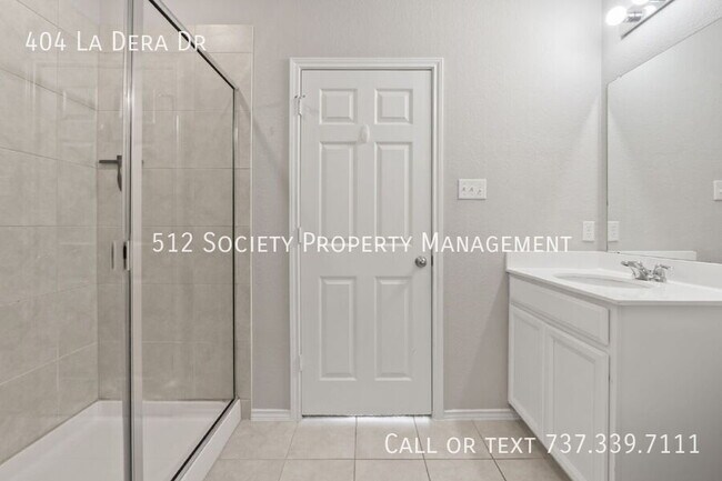 Building Photo - 404 La Dera Dr