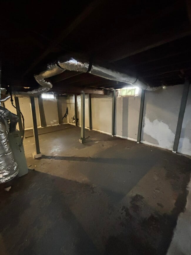 Building Photo - 1148 N Terrace Dr