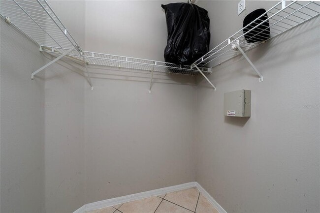 Building Photo - 607 Hacienda Cir