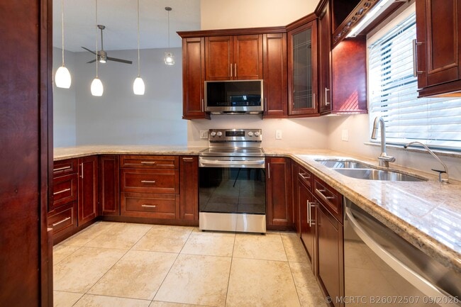 Building Photo - 325 NW 65th Terrace