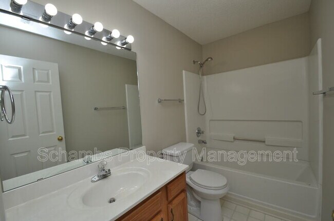 Building Photo - 2307 Fordcrest Dr