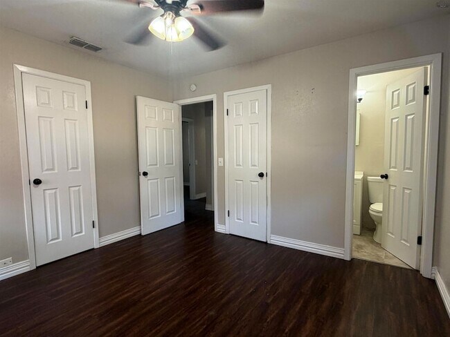 Building Photo - 4613 Langford Ln