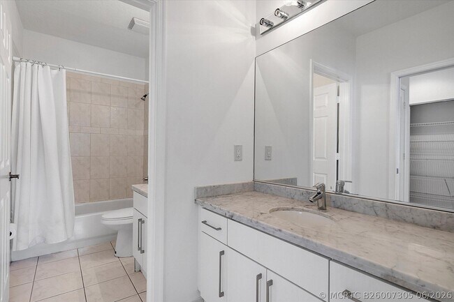 Building Photo - 2013 Harbor View Cir