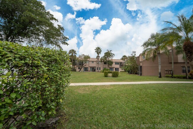 Building Photo - 1672 Cypress Pointe Dr