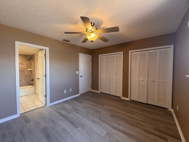 Building Photo - 3BR 3BA Townhome w/ Beach View +  Pool + Updated Kitchen + Balcony/Patio in Hidden Harbour