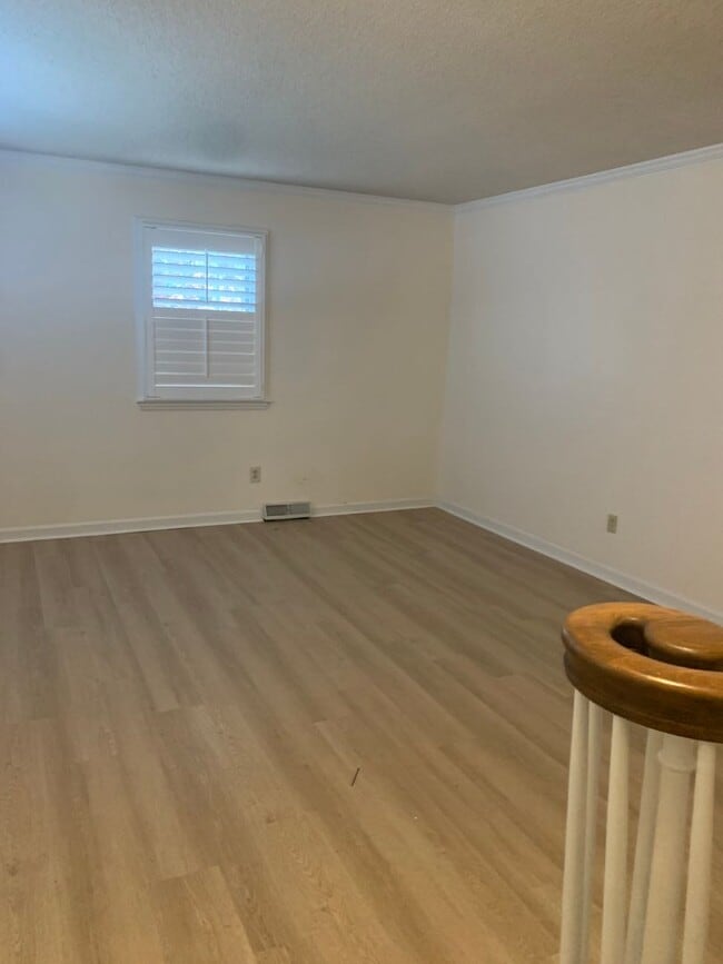 Building Photo - NORTH HILLS CHARMER--2 STORY--DOWNSTAIRS BEDROOM/OFFICE--FORMAL AREAS-LAUNDRY/MUD AREA-CARPORT