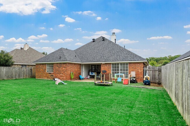 Building Photo - Richmond Cove - Close to Barksdale AF
