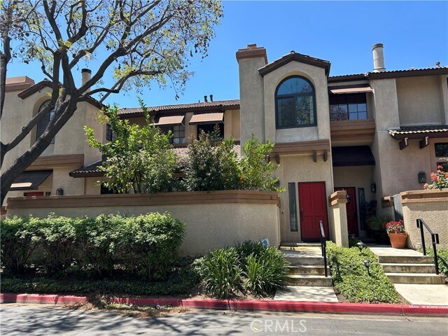 Primary Photo - 8 Mesquite Pl