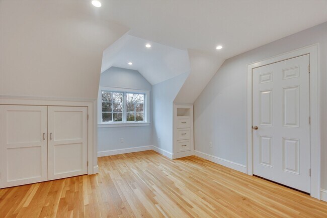 Building Photo - 58 Southfield Rd