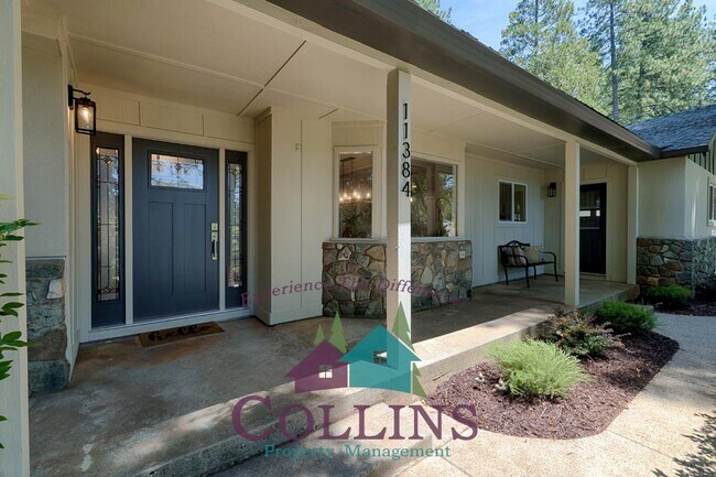Building Photo - 11384 Francis Dr