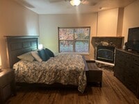 Building Photo - 1885 Lacy Ln