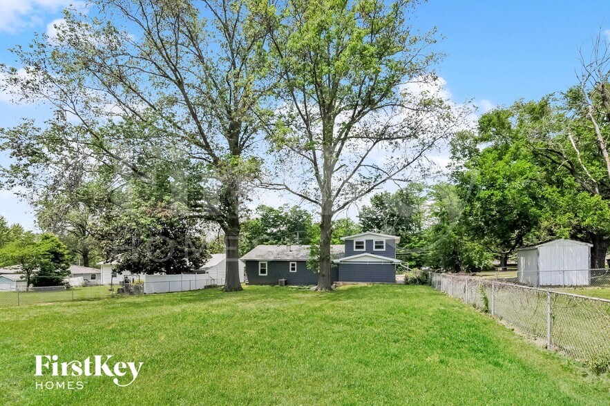 Building Photo - 2 Valley Rd