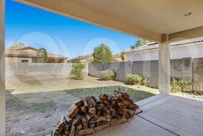 Building Photo - 12204 W Ocotillo Ln