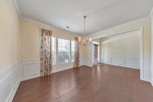 Building Photo - 4990 Brierstone Dr