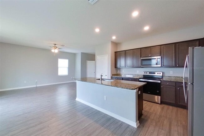 Building Photo - 30084 Fedora Cir