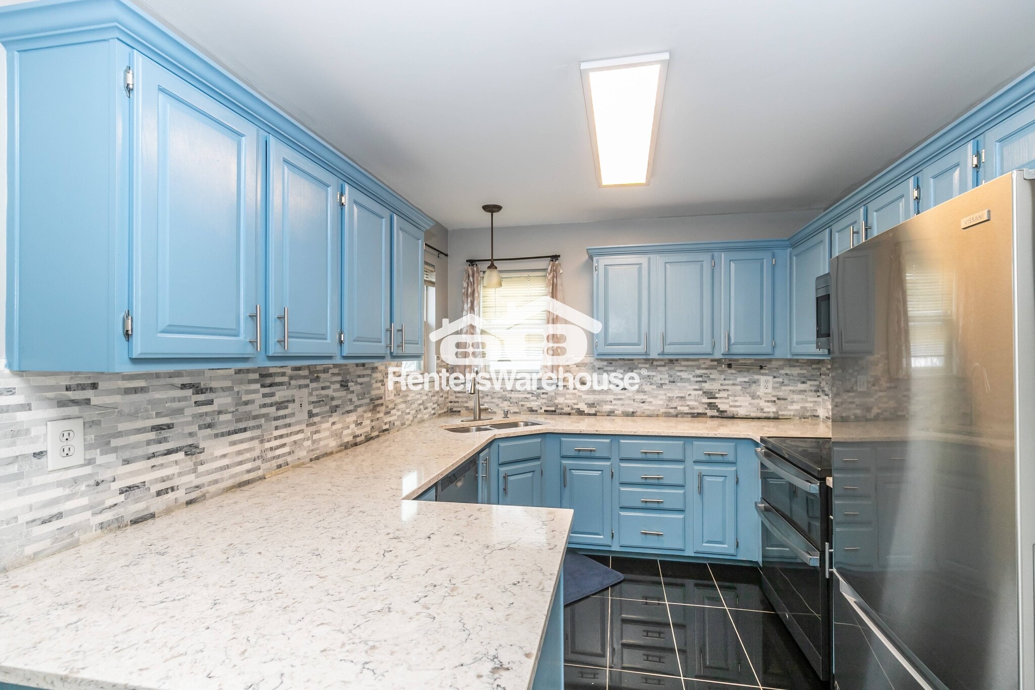 Building Photo - 12523 Logan