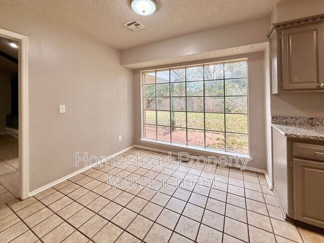 Building Photo - 2220 NW 118th St