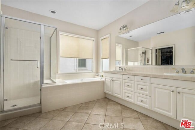 Building Photo - 2088 Ward St