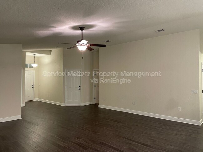 Building Photo - 5157 Peach Dr