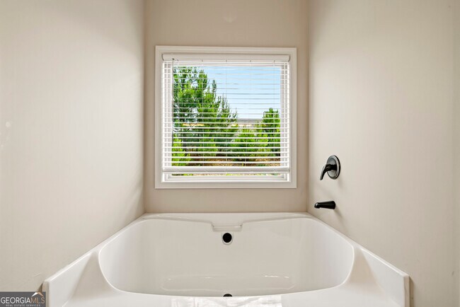 Building Photo - 54 Holsteiner Ln