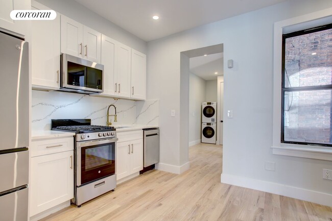 Primary Photo - 206 W 96th St