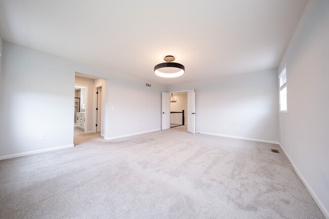 Building Photo - 3849 Thrush St