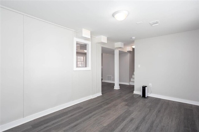 Building Photo - 1722 Johnston Trail NW